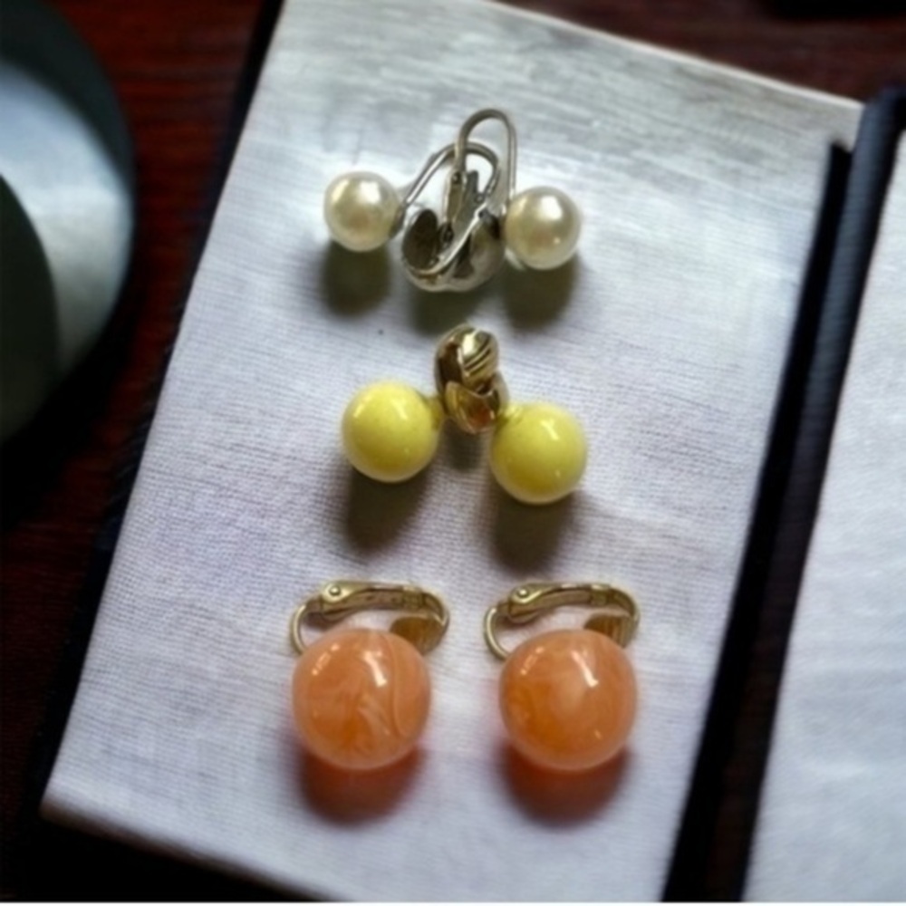 🫶🏻 Vintage 50’s Sweet Fall Clip On Earrings